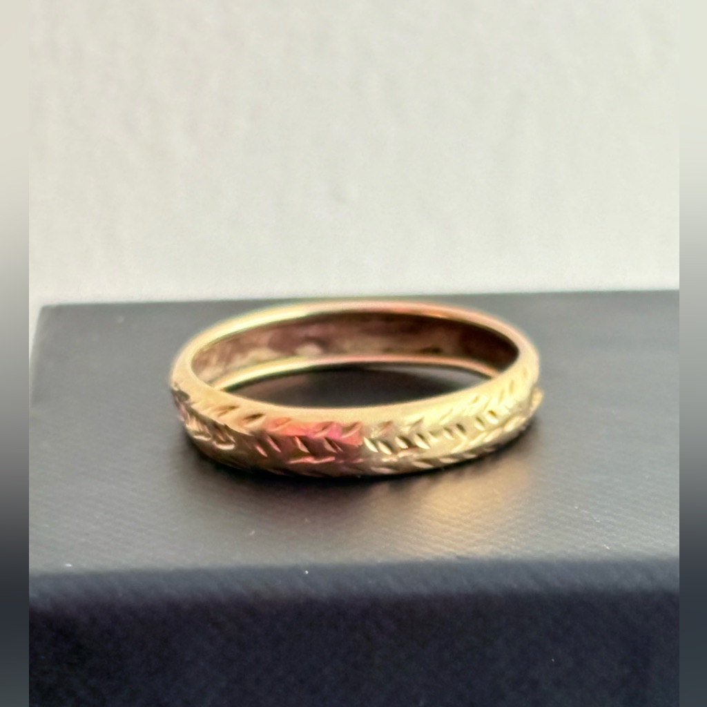 10k Vintage 90’s Yellow Gold Textured Band Ring Size 9